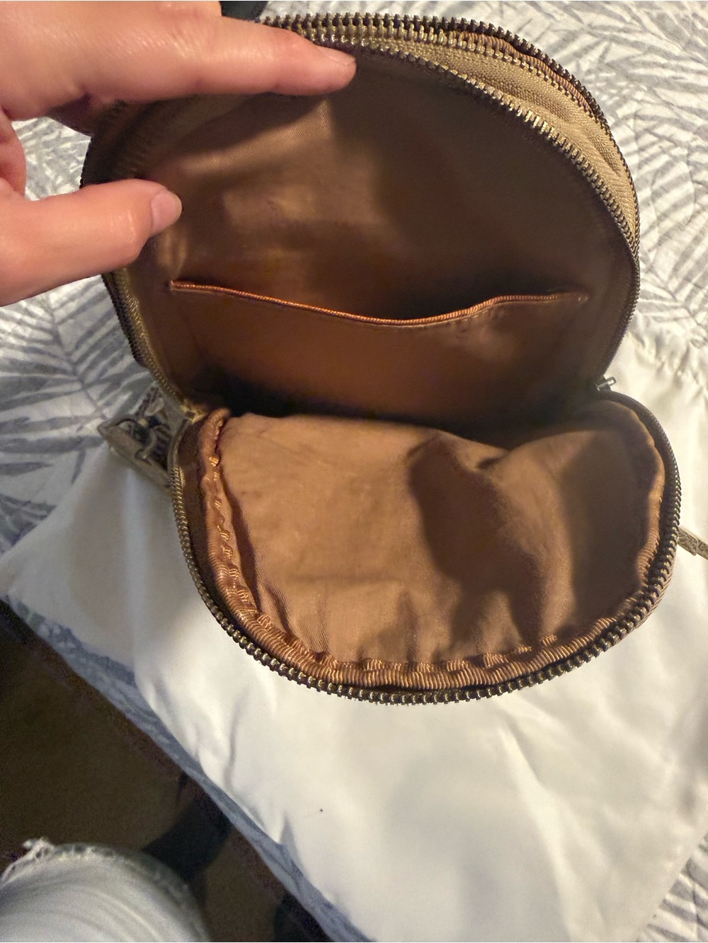 HOBO Cass sling Leather Mini Crossbody Pocket Bag - Picture 3 of 5
